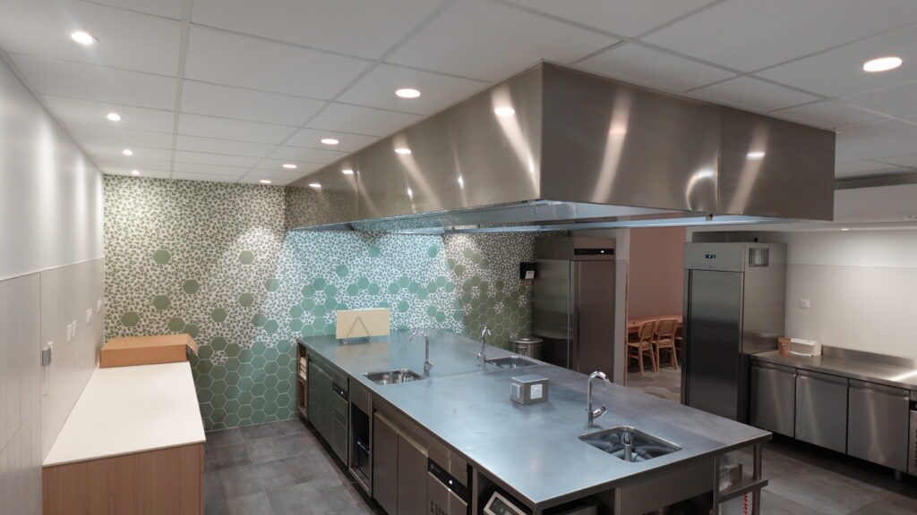 Fotoğraf Japon Mutfağı Akademisi - Yerel Suşi Robotları