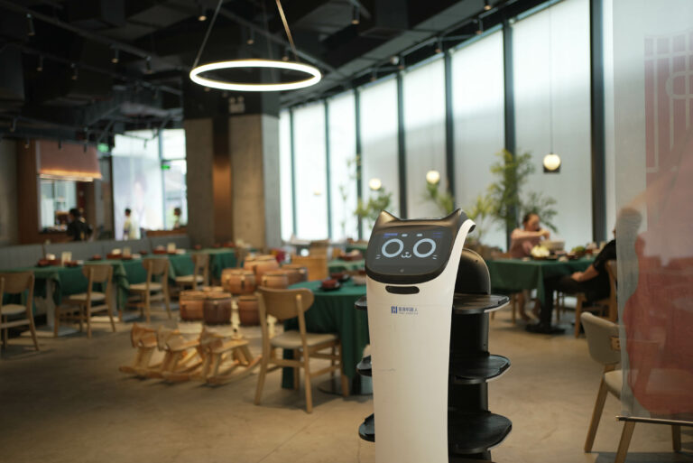 Robot de servicio BellaBot - Restaurante